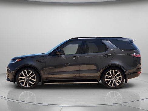 Used 2024 Land Rover Discovery Dynamic SE AWD/4WD image 2