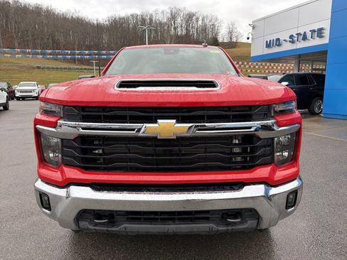 Used 2024 Chevrolet Silverado 2500 LT w/ Convenience Package image 12