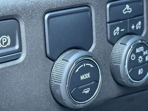 Used 2022 Chevrolet Silverado 1500 RST image 67