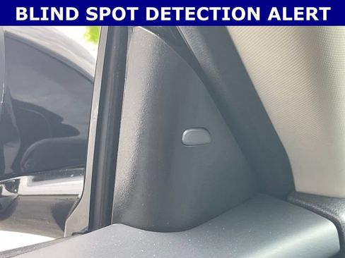 Used 2024 Nissan Altima 2.5 SR FWD image 5
