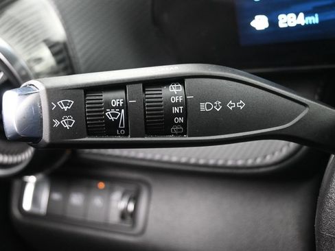 Used 2025 Chevrolet Equinox LT AWD/4WD image 24