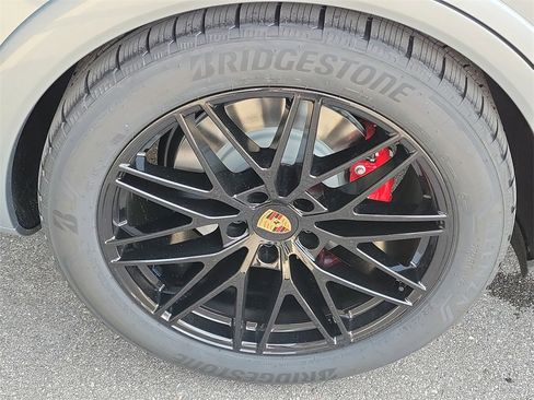 New 2026 Porsche Cayenne GTS image 14