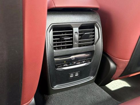 Used 2025 BMW 330i Sedan image 14