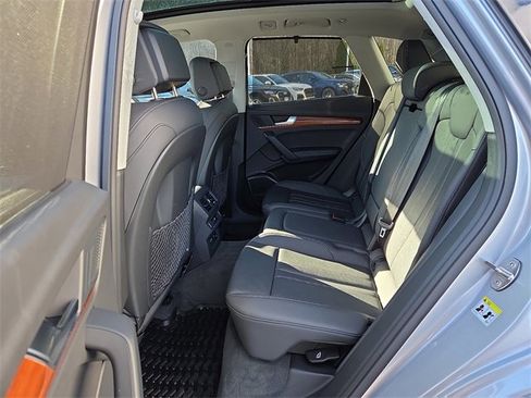 Certified 2023 Audi Q5 2.0T Premium Plus w/ Premium Plus Package image 11