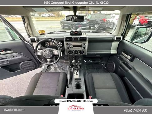 Used 2010 Toyota FJ Cruiser 4WD image 15