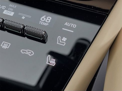 Certified 2026 Porsche Cayenne Coupe image 36