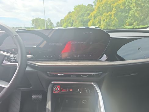New 2025 Audi Q5 Premium Plus image 18