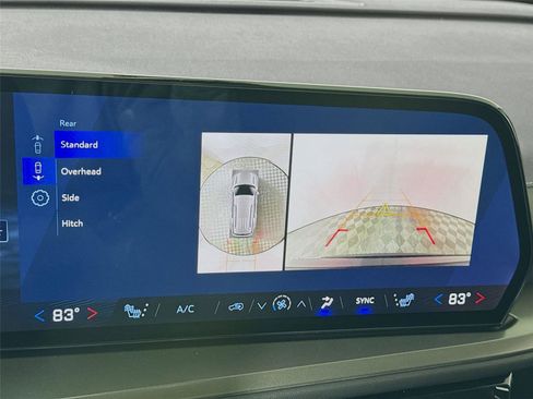 New 2026 Chevrolet Traverse LT w/ Driver Confidence Package image 9