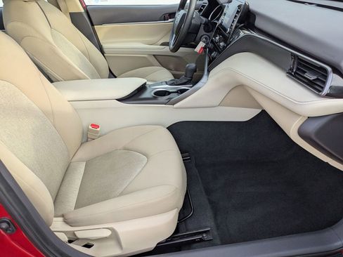 Used 2023 Toyota Camry LE image 23