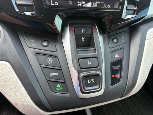 Used 2025 Honda Odyssey EX-L image 21
