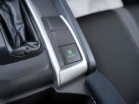 Used 2019 Honda Civic LX image 30