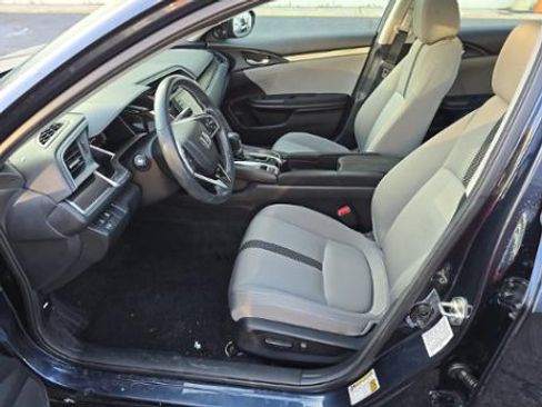 Used 2019 Honda Civic EX image 9