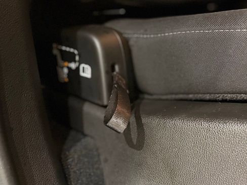 Used 2021 Chevrolet Colorado LT w/ Safety Package image 49