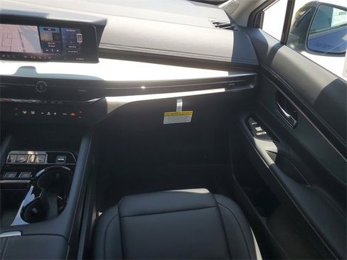 Used 2025 Nissan Murano SL w/ Cargo Package image 21