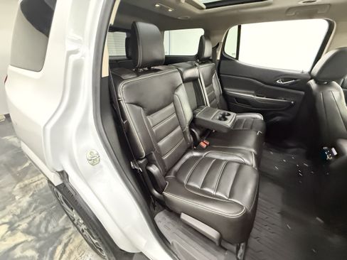 Used 2018 GMC Acadia Denali w/ Technology Package AWD/4WD image 28