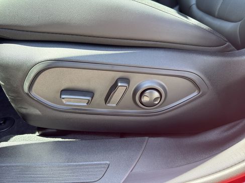 New 2026 Jeep Cherokee Limited AWD/4WD image 19
