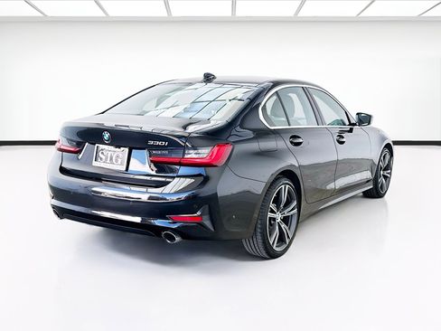 Used 2021 BMW 330i Sedan w/ Convenience Package RWD image 4