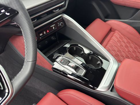 New 2026 Audi SQ5 Prestige AWD/4WD image 12