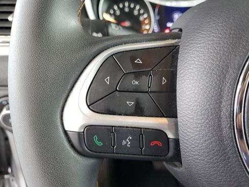Certified 2021 Jeep Compass Latitude w/ Driver Assistance Group FWD image 23