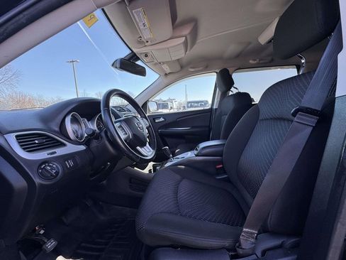 Used 2019 Dodge Journey SE w/ Premium Group image 13