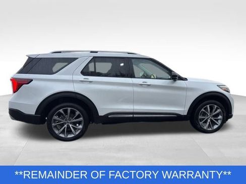 Certified 2025 Ford Explorer Platinum w/ Ultimate Package image 8