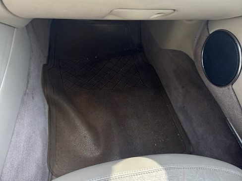 Used 1998 Jaguar XJ8 RWD image 18
