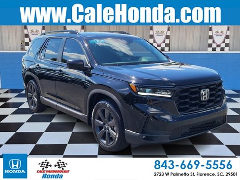 Used 2025 Honda Pilot Sport image 1