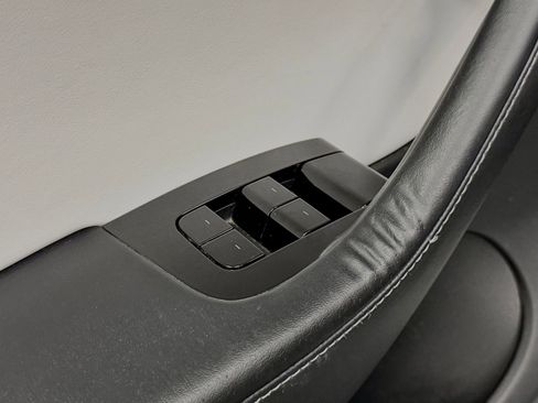 Used 2021 Tesla Model Y 2WD image 20