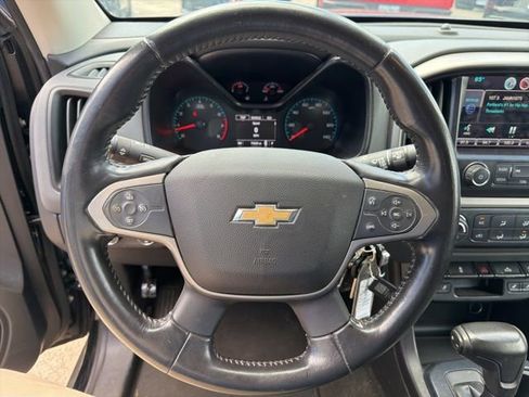 Used 2015 Chevrolet Colorado Z71 AWD/4WD image 16