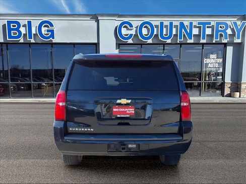 Used 2020 Chevrolet Suburban LT AWD/4WD image 4