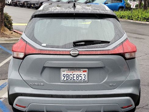 Used 2022 Nissan Kicks SV image 17