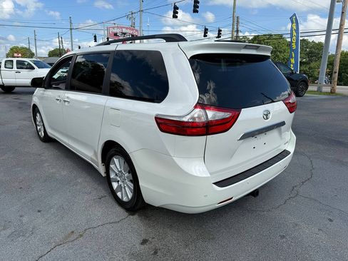 Used 2015 Toyota Sienna Limited FWD image 6