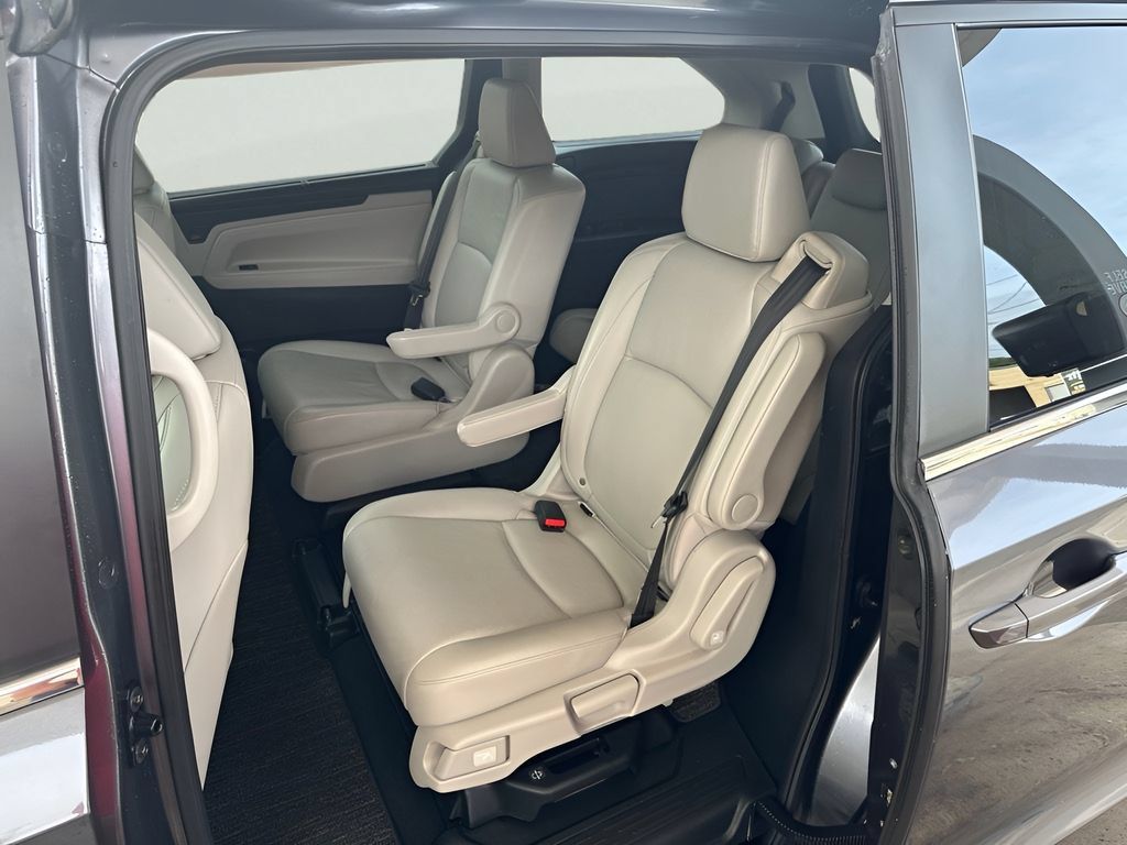 Used 2025 Honda Odyssey EX-L image 21