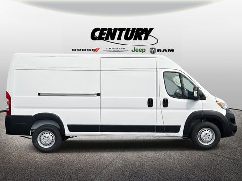 New 2026 RAM ProMaster 2500 w/ Convenience Group image 2
