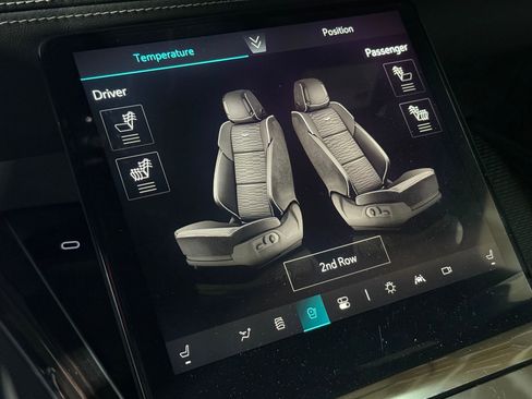 New 2025 Cadillac Escalade ESV Luxury image 32