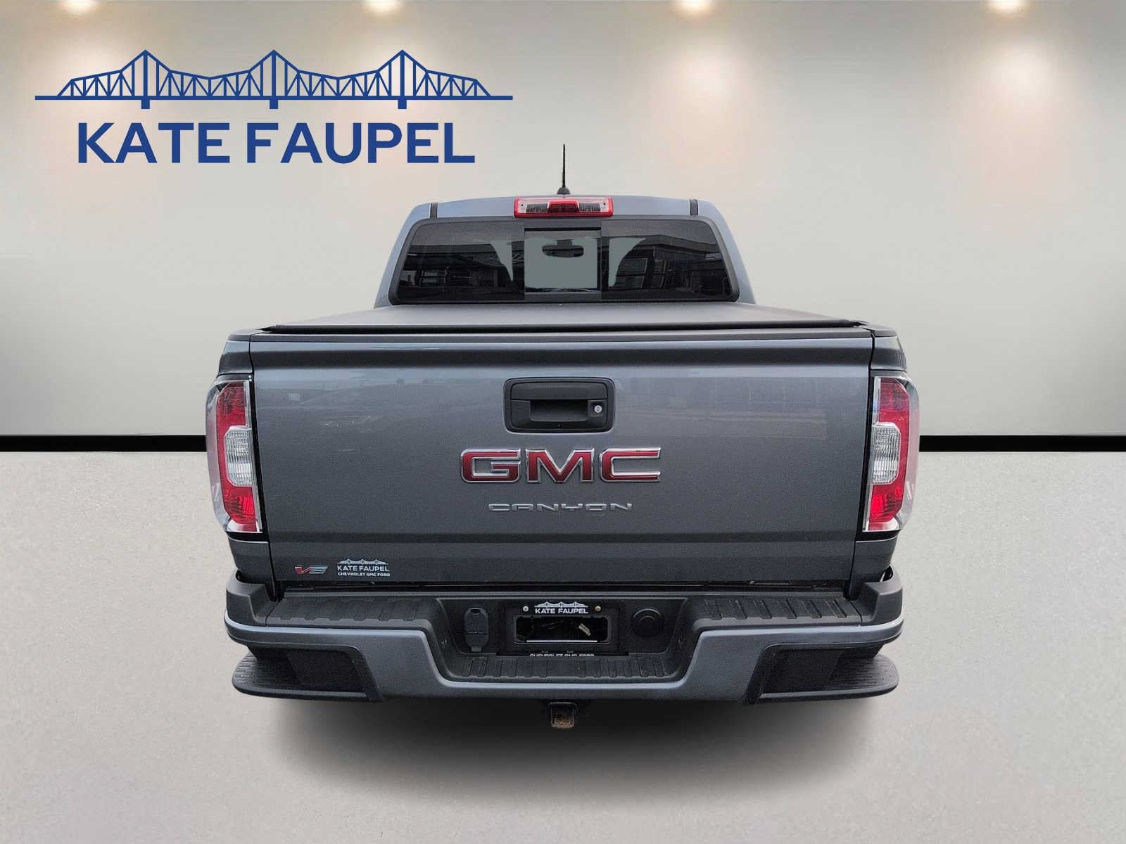 Used 2022 GMC Canyon Elevation w/ Elevation Premium Package AWD/4WD image 6