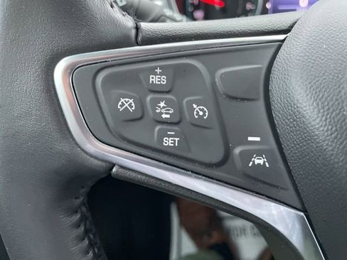 Used 2022 Chevrolet Equinox LT image 16