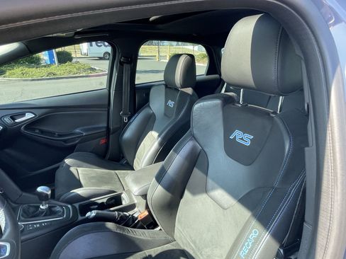 Used 2017 Ford Focus RS AWD/4WD image 18