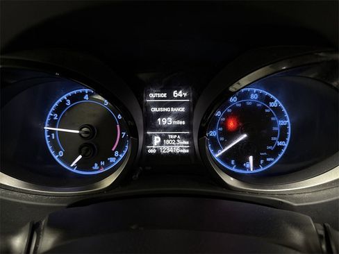 Used 2015 Toyota Corolla S image 11