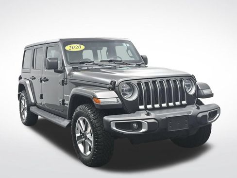 Used 2020 Jeep Wrangler Unlimited Sahara w/ Dual Top Group AWD/4WD image 3