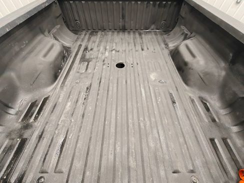 Used 2012 Ford F350 Lariat image 21