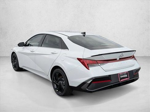 New 2026 Hyundai Elantra SEL Sport Premium FWD image 7