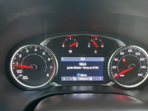 Used 2023 GMC Acadia SLT image 36