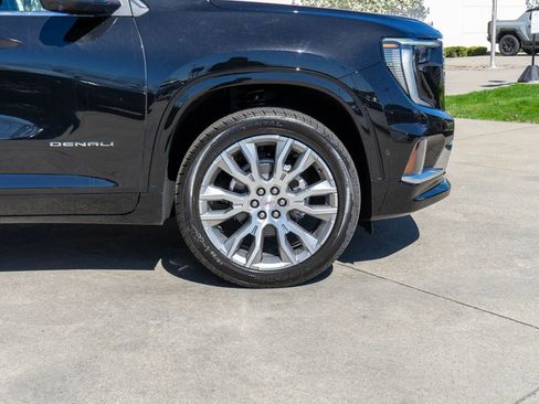 New 2026 GMC Acadia Denali w/ Super Cruise Package AWD/4WD image 36