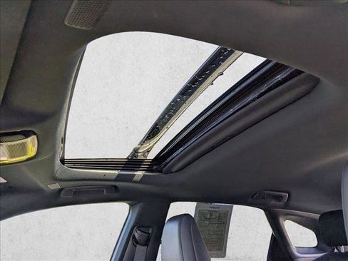 Used 2025 Lexus RX 350h image 18