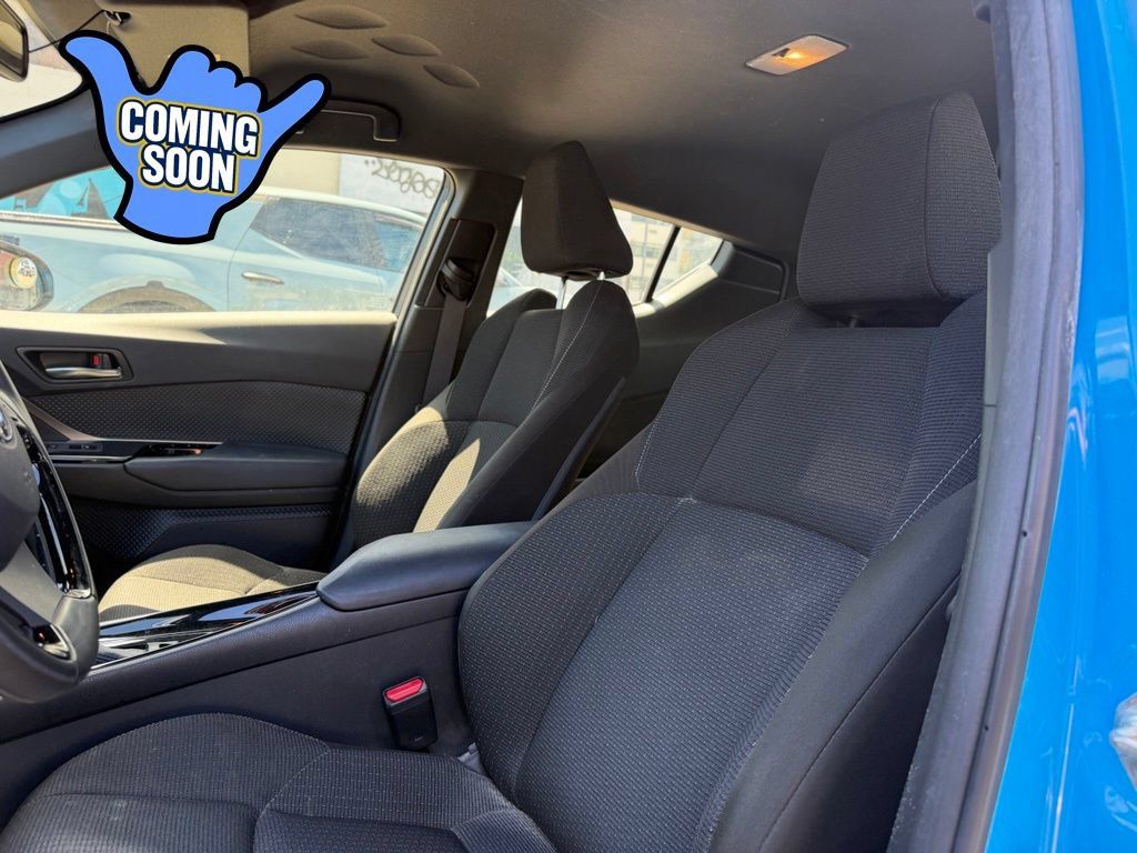 Used 2019 Toyota C-HR FWD image 13
