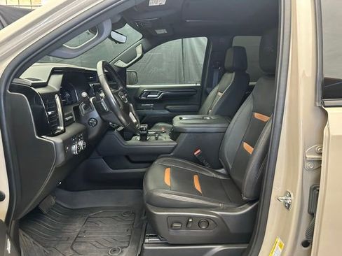 Used 2022 GMC Sierra 1500 AT4 w/ AT4 Premium Package AWD/4WD image 21