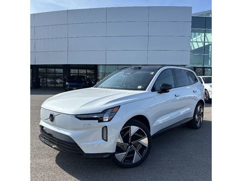 Used 2025 Volvo EX90 Plus image 1