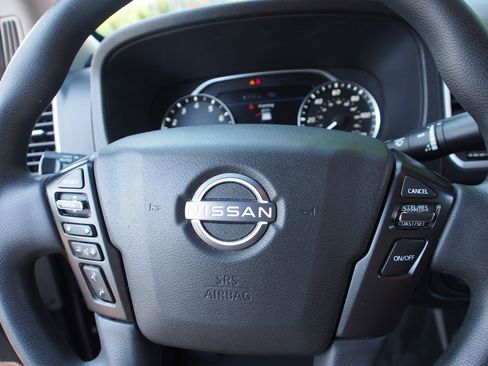 Used 2023 Nissan Frontier SV RWD image 21