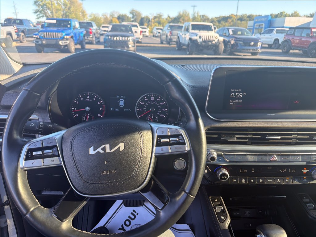 Used 2022 Kia Telluride EX w/ EX Premium Package AWD/4WD image 14